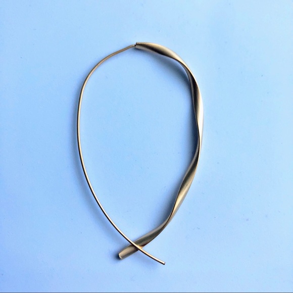 Twisted Hoop Earrings - Picture 3 of 3